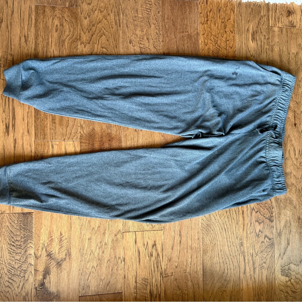 Under Armour Women’s Gray Jogger Pants